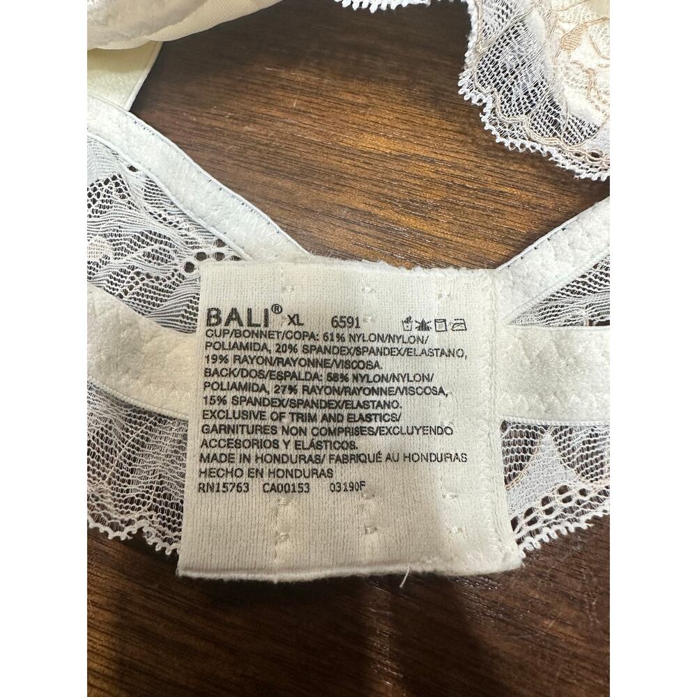 Bali Wireless Lace TShirt Bra XL Cream Sexy Anniversary Coquette Dainty Feminine - Picture 2 of 10